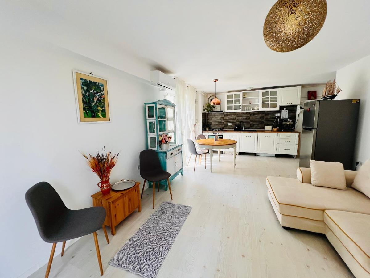 The Airport Loft Apartment Otopeni Ngoại thất bức ảnh
