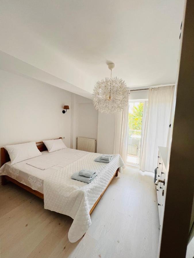 The Airport Loft Apartment Otopeni Ngoại thất bức ảnh